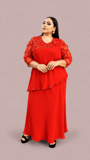 Vestido largo con capas